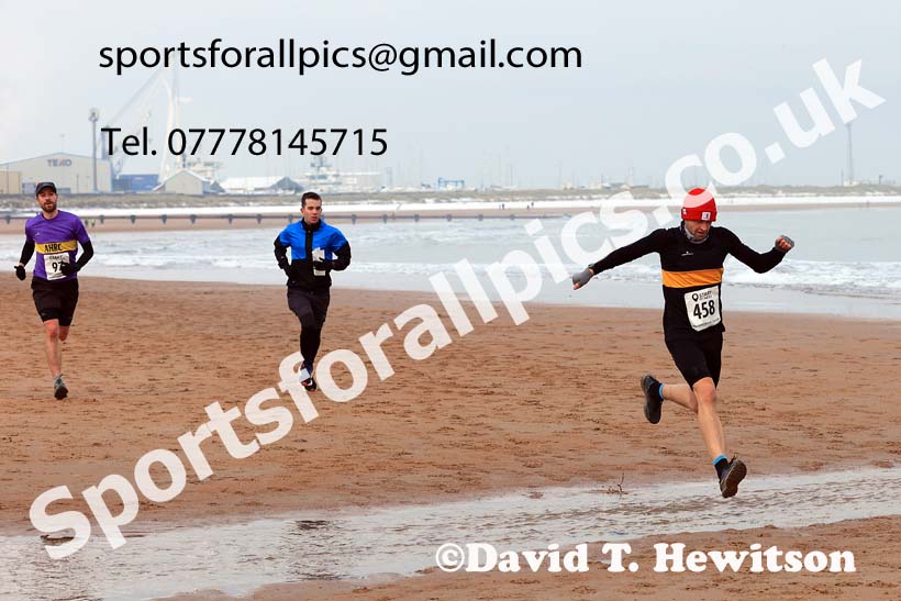 The 2023 Blyth Sands Race. Photo: David T. Hewitson/Sports for All Pics